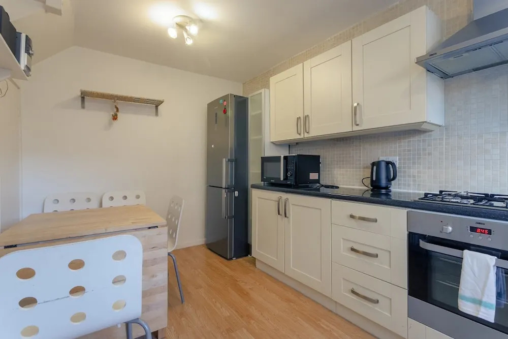 Modern 3 Bedroom Family Home in Hackney