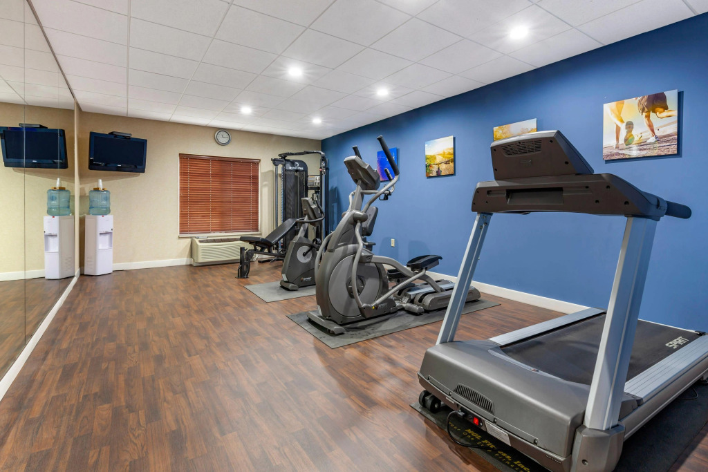 Comfort Suites Escanaba West