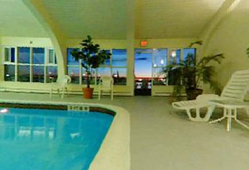The Newport Harbor Hotel & Marina
