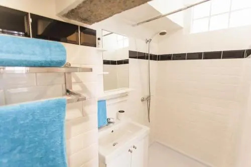 Bairro Alto Living 2BDR Duplex by LovelyStay