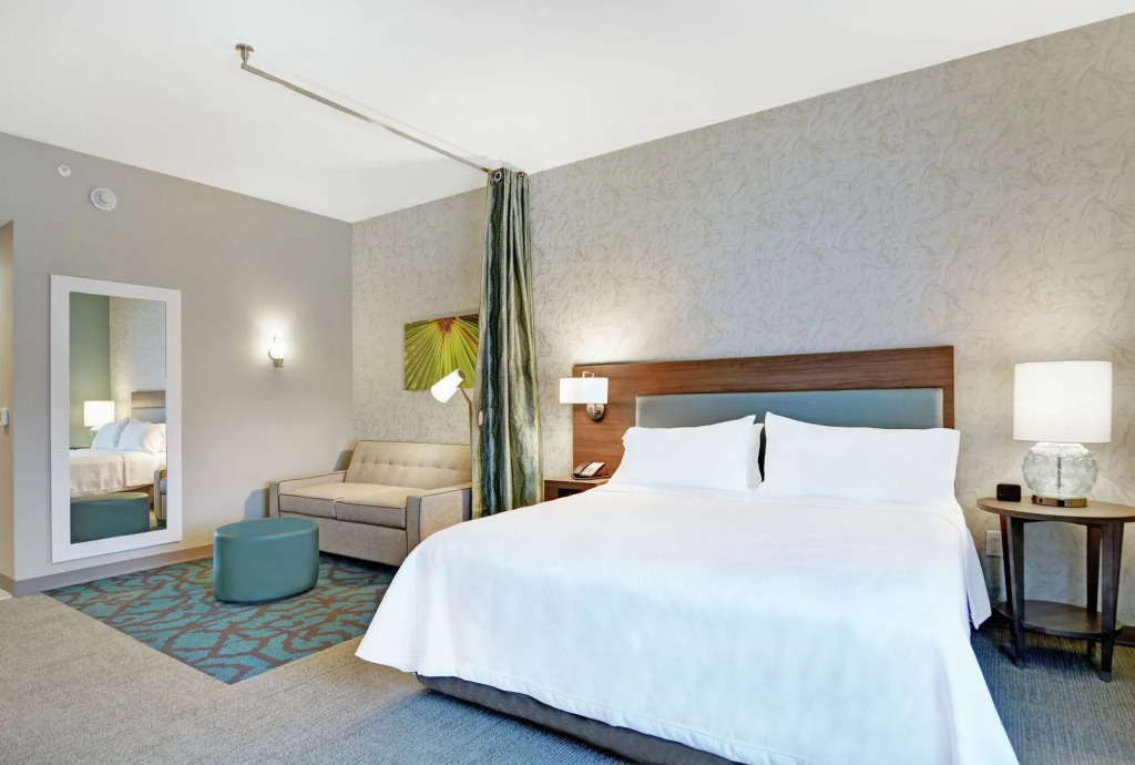Home2 Suites By Hilton Charleston Daniel Island, Sc