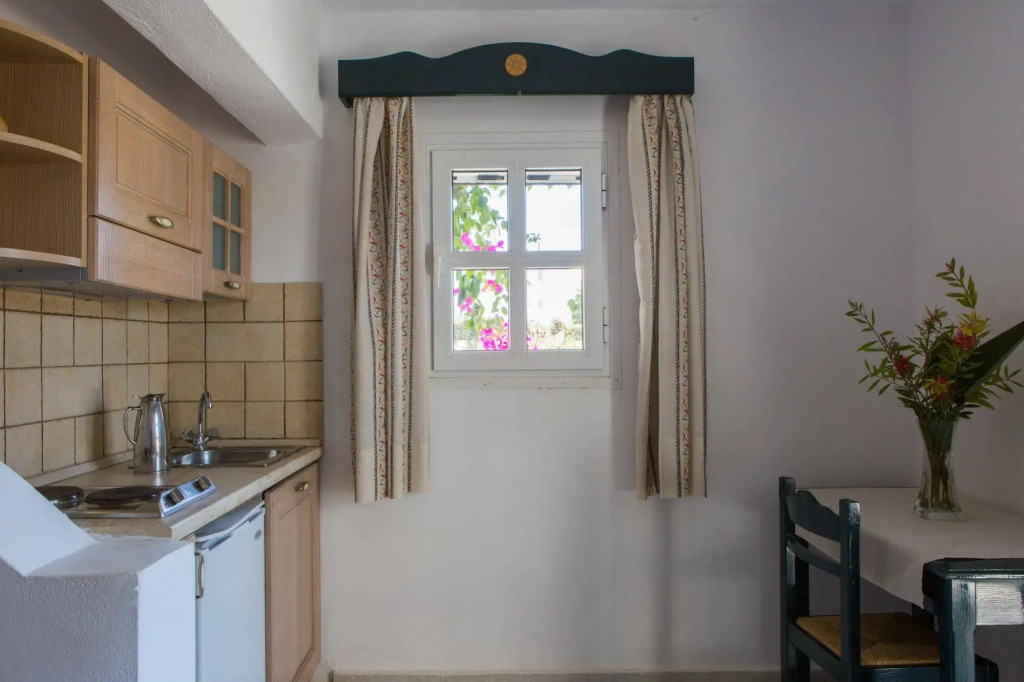 Athina Studios and Suites Plaka