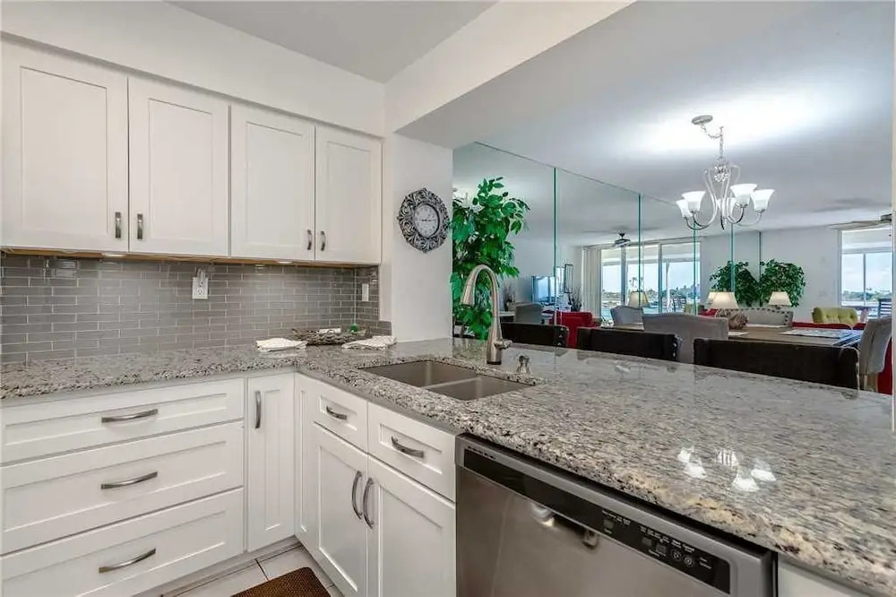 Bahia Vista 15567 - Two Bedroom Condo