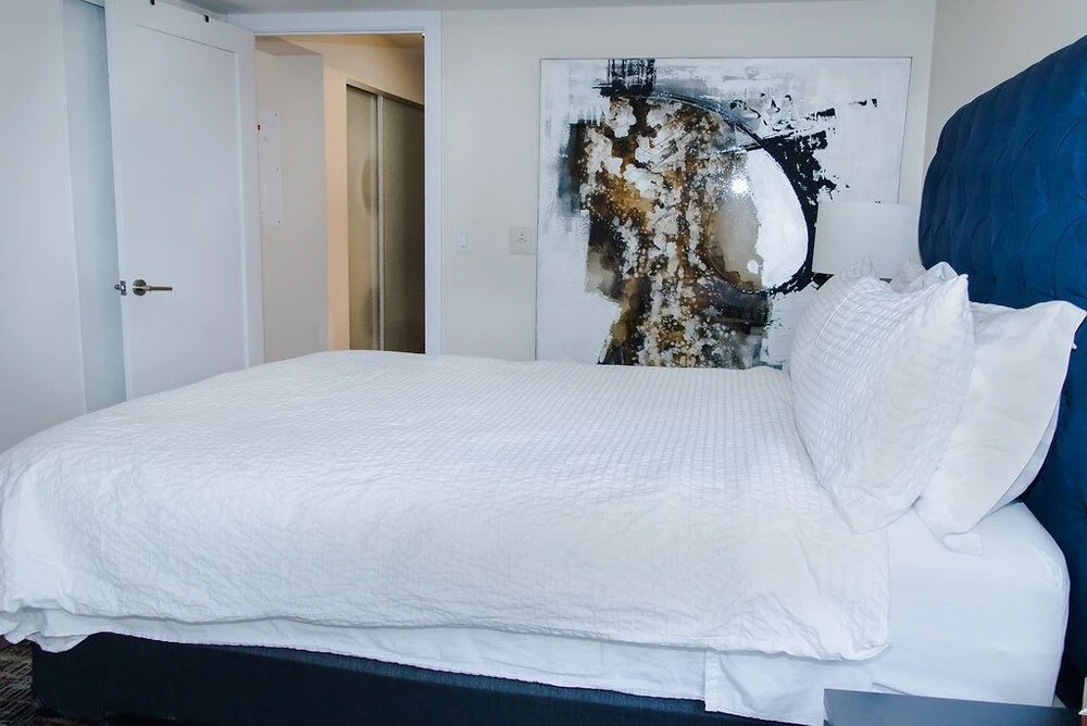 N2N Suites - Heart of the City - Downtown Suite offered by Short Term