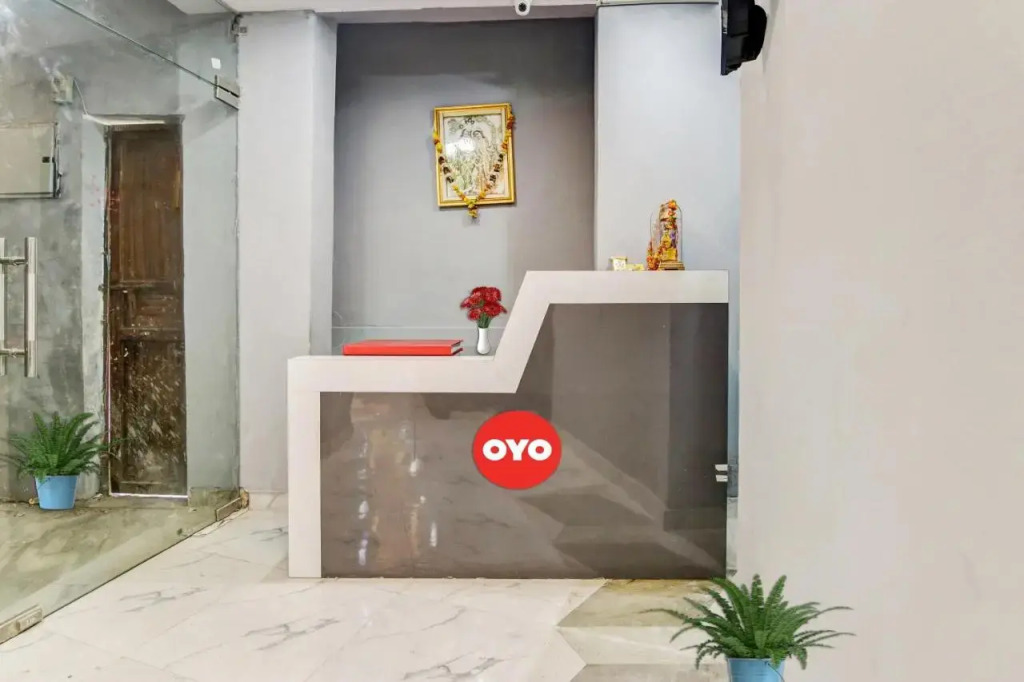 OYO Flagship 70400 Hotel Olive Inn