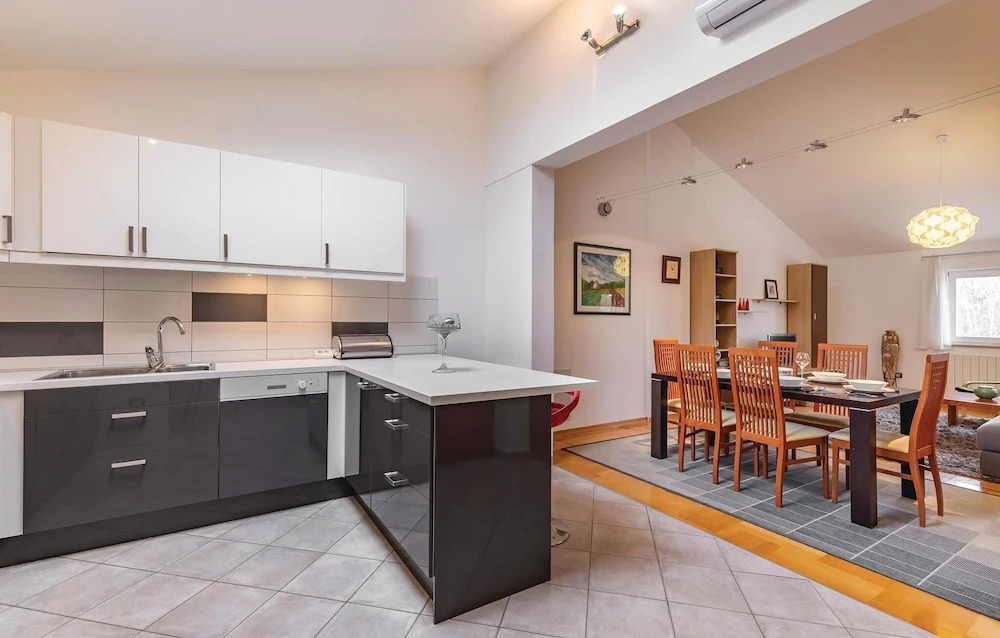 Nice Home in Volme With Wifi and 3 Bedrooms