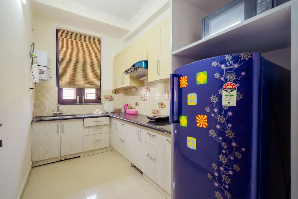 OYO 14054 Home Modern 3BHK Canal Road