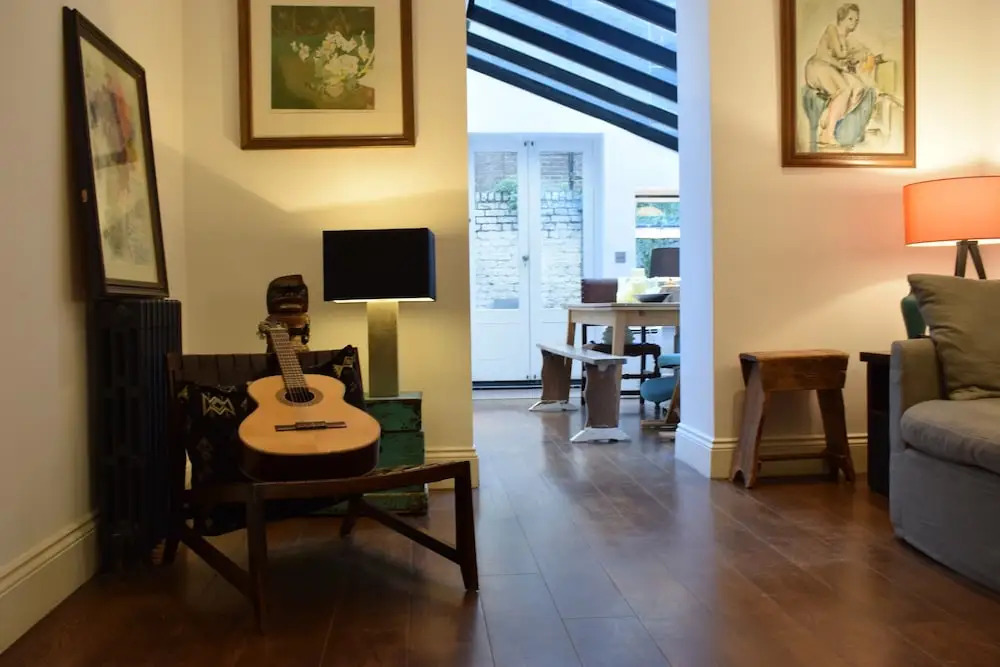Modern 2 Bedroom Apartment In West Kensington