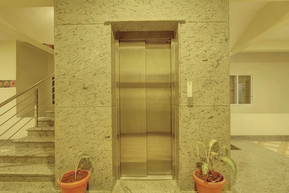 OYO 9946 CKB Apartment
