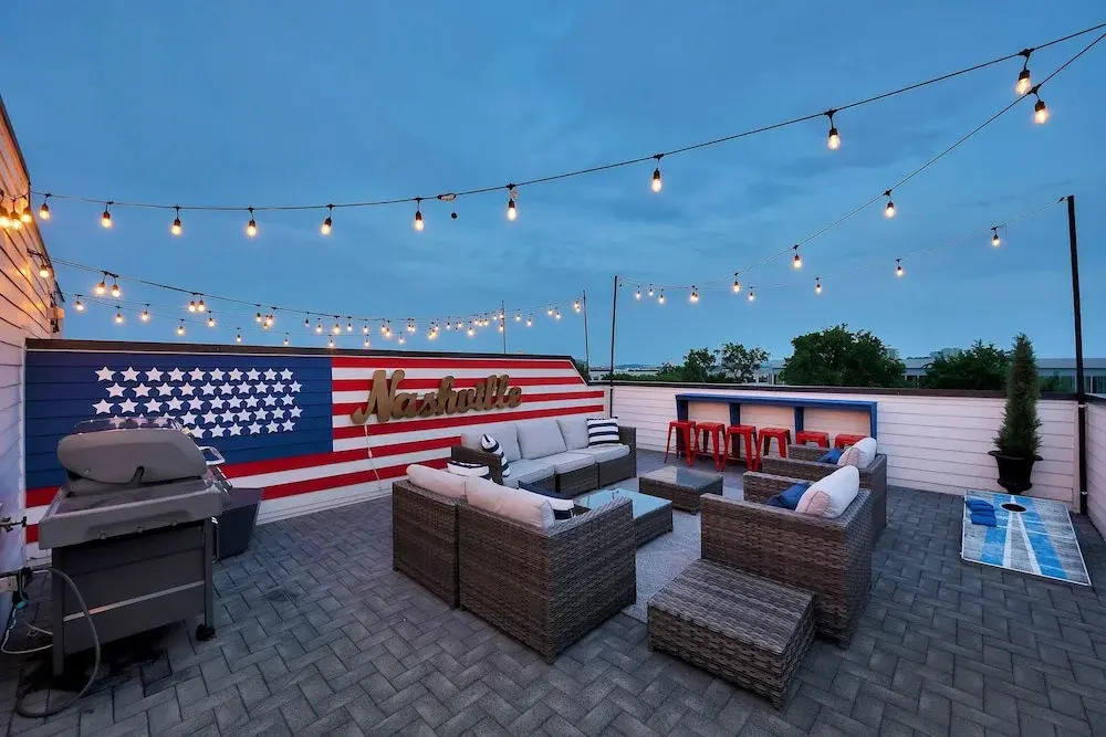 Rooftop Deck Shuffleboard BBQ Near Downtown