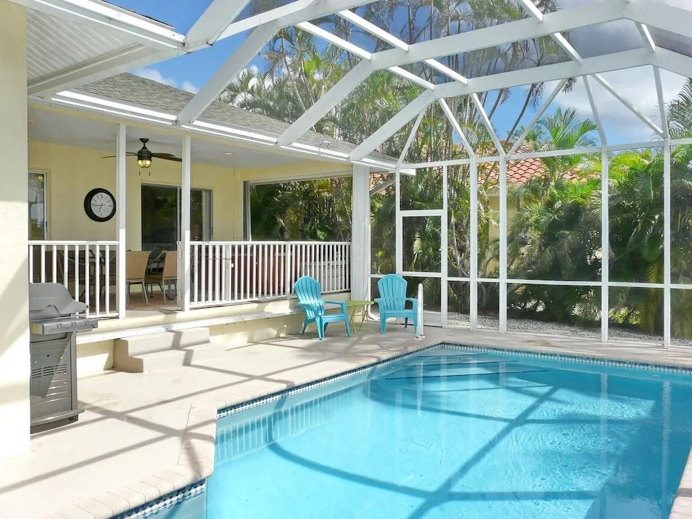 1211 Spanish Court