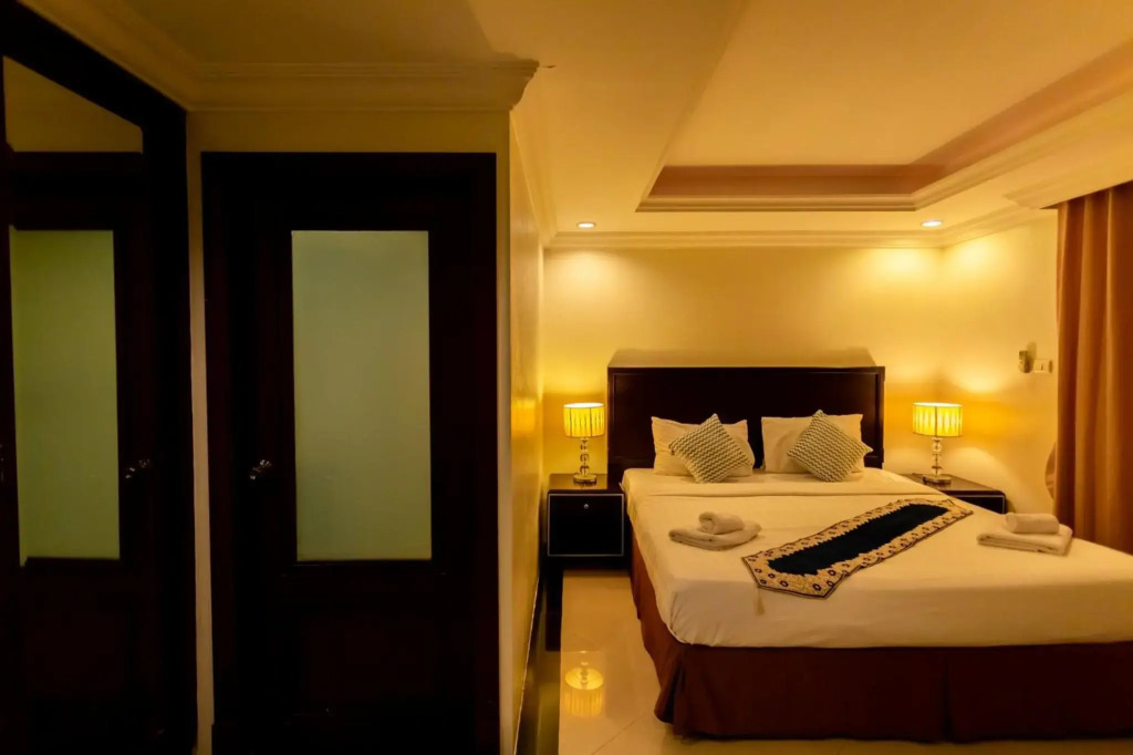 Ivory Palace Hotel