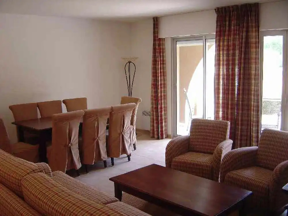 Apartment in Gassin Saint Tropez With Garden, Pool