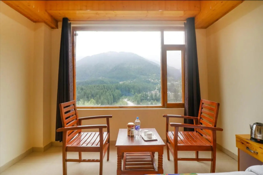 FabHotel Castle Rock Vashisht