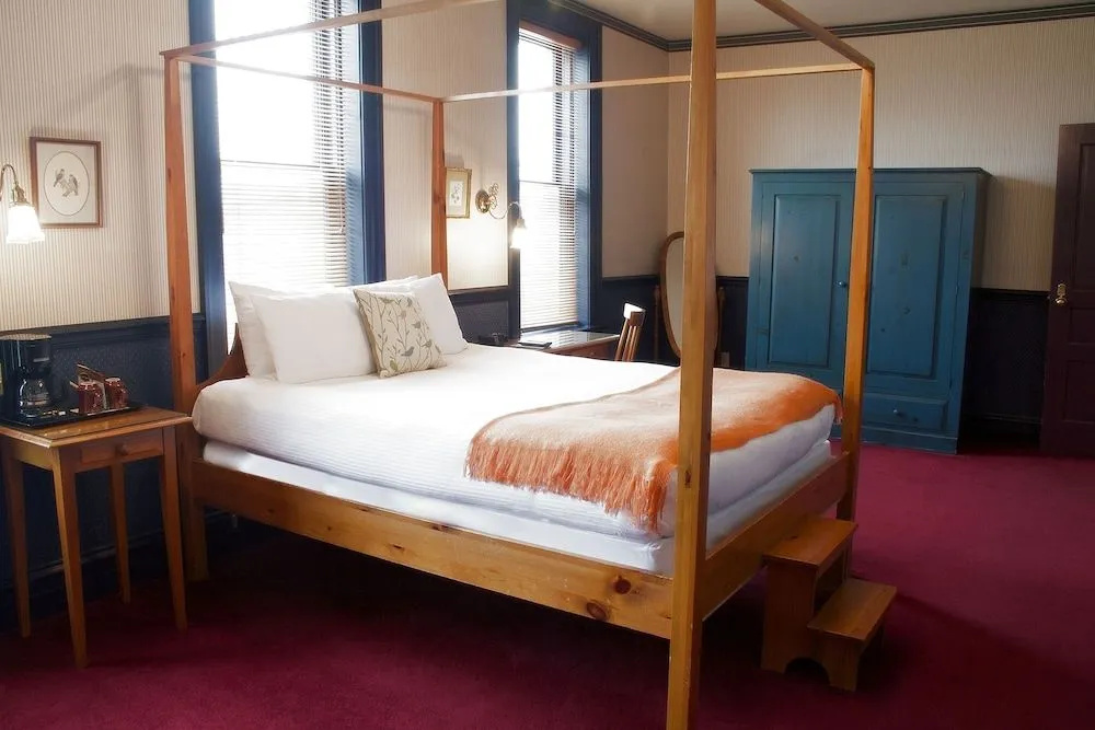 The Audubon Inn LLC