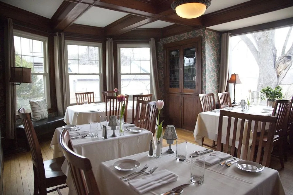 The Oxford House Inn