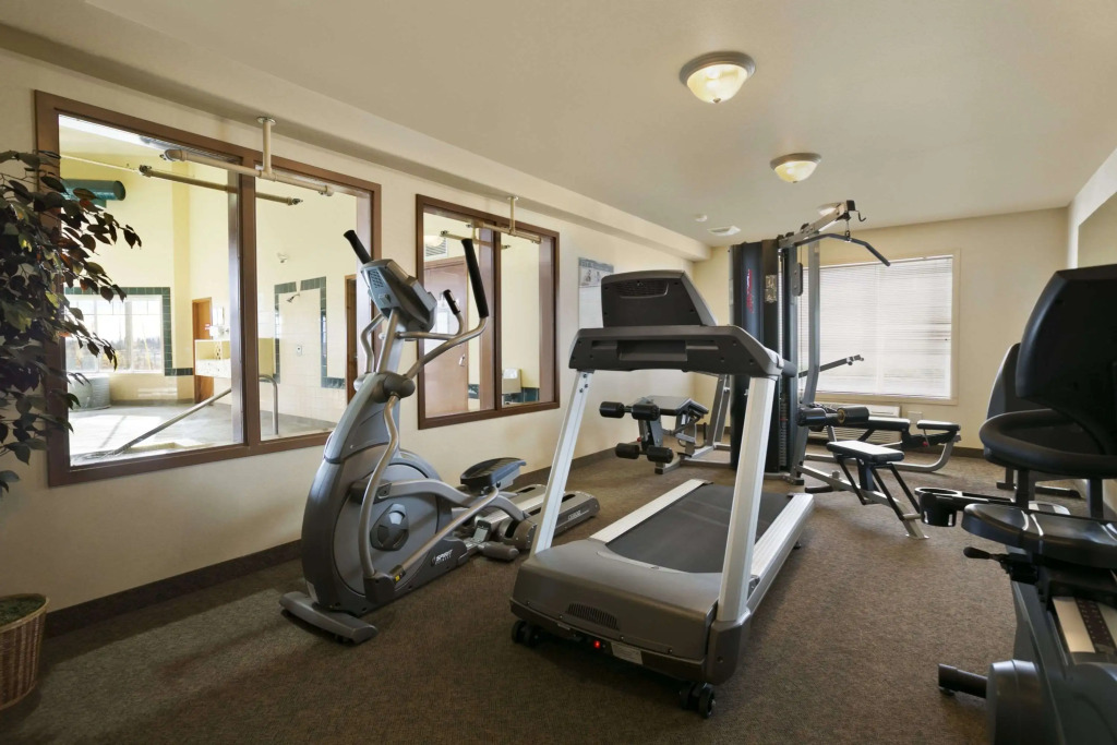 Super 8 by Wyndham Fort Nelson BC
