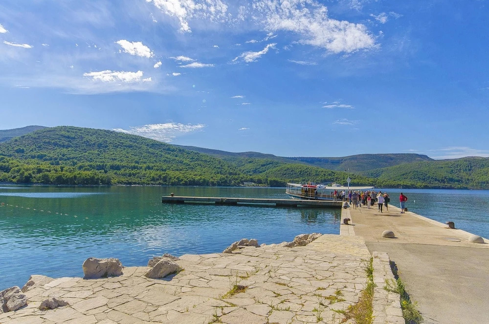 House With one Bedroom in Stari Grad, With Enclosed Garden and Wifi -