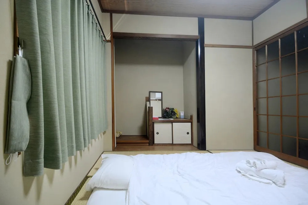 Samurai Apartment