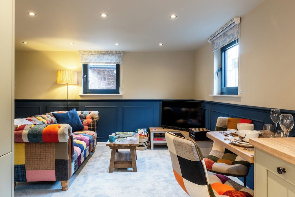 The Cowshed - Stunning 1 Bedroom Cottage