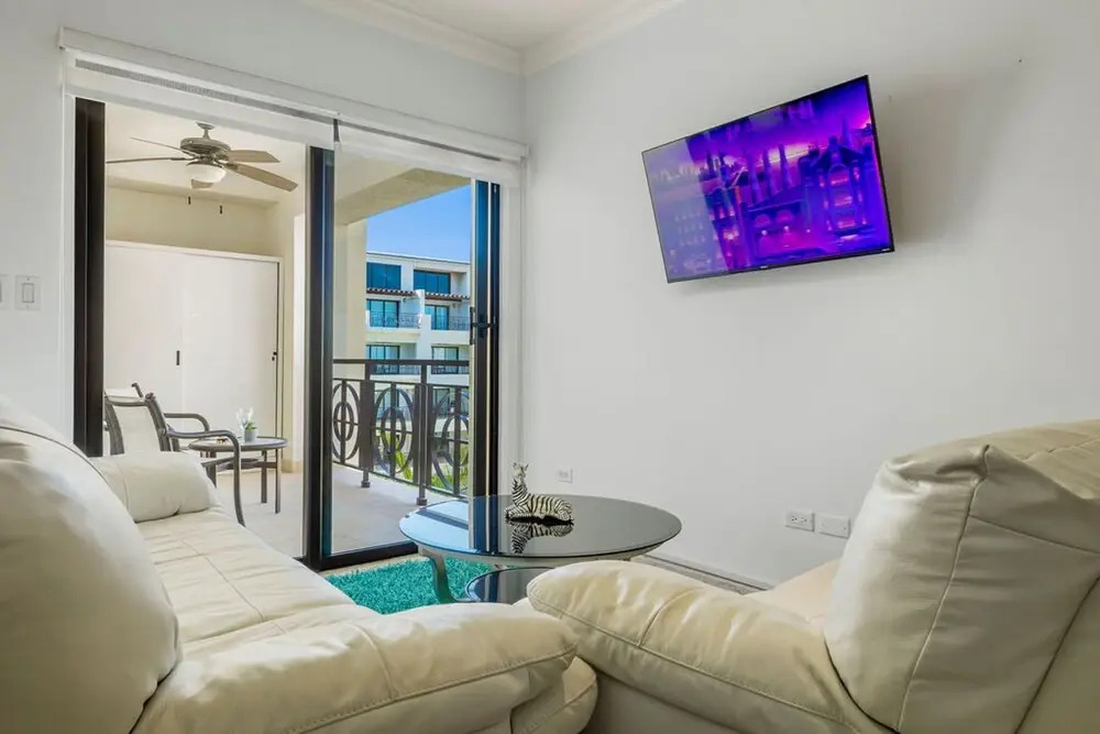 Fantastic 1BR Condo w Amazing Views Amenities