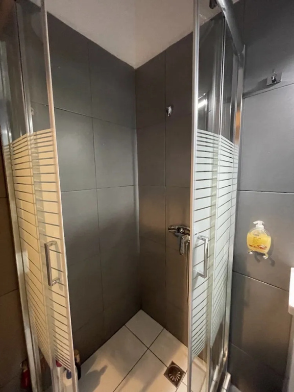 Avr Deluxe Suites 4 Airport Free Shuttle