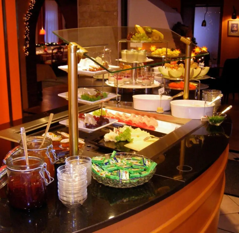 Unser kleines Hotel Café Göbel