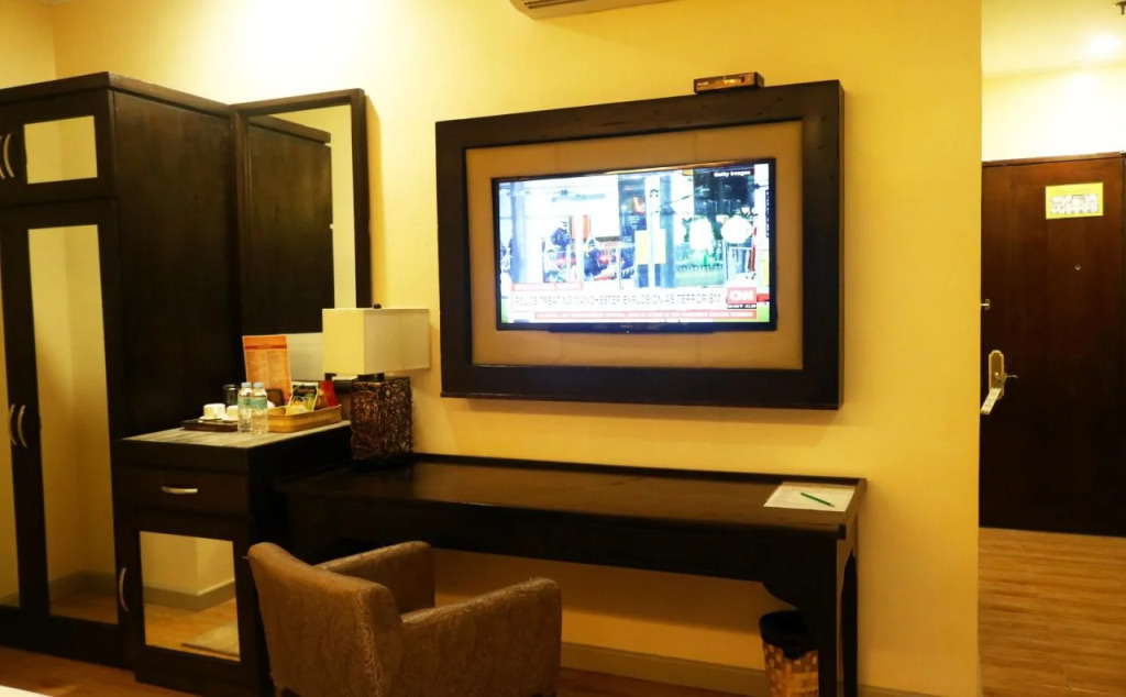 Palm Grass Hotel