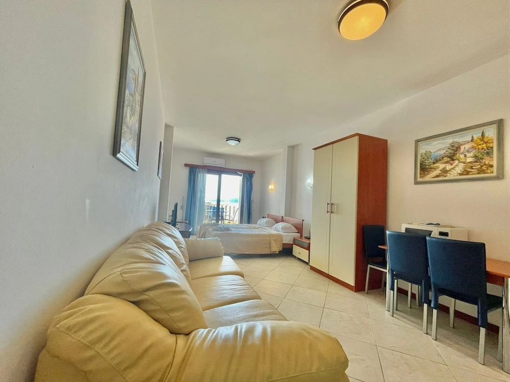 Sea view Apartments Rafailovici