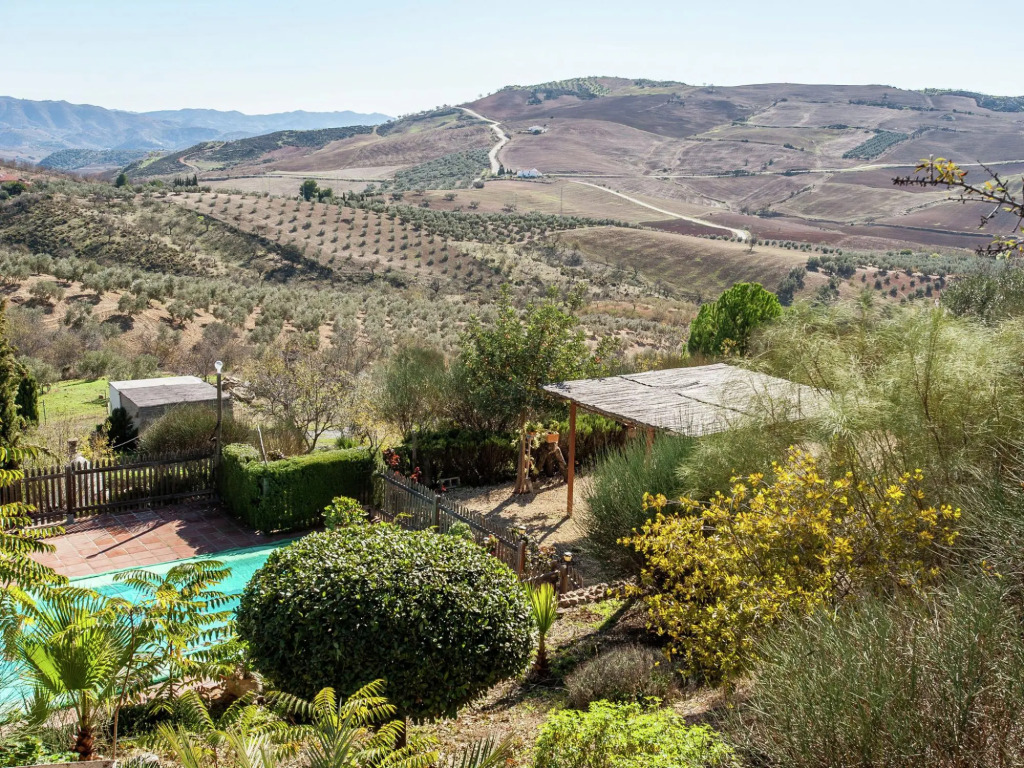 Pool Getaway Near Antequera