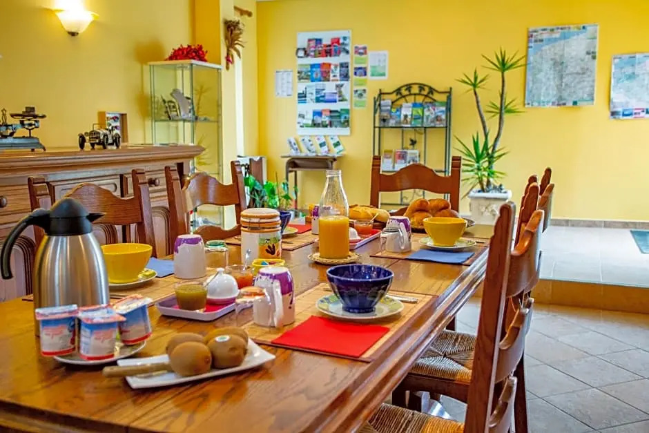 Chambres et Table dHôtes Les Trois Marquets