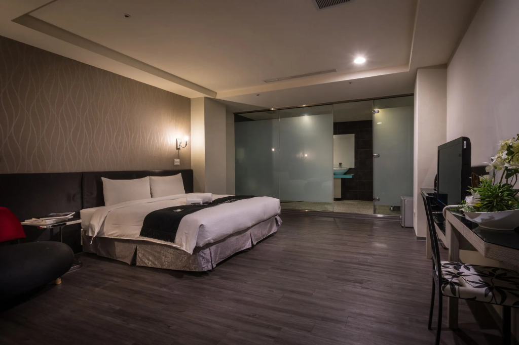 Sparkle Hotel Taipei Bridge