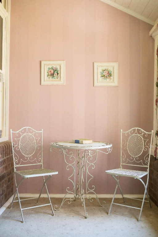 Petersons Armidale Winery and Guesthouse
