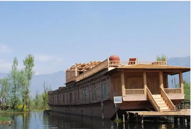Sukoon Houseboat Kashmir