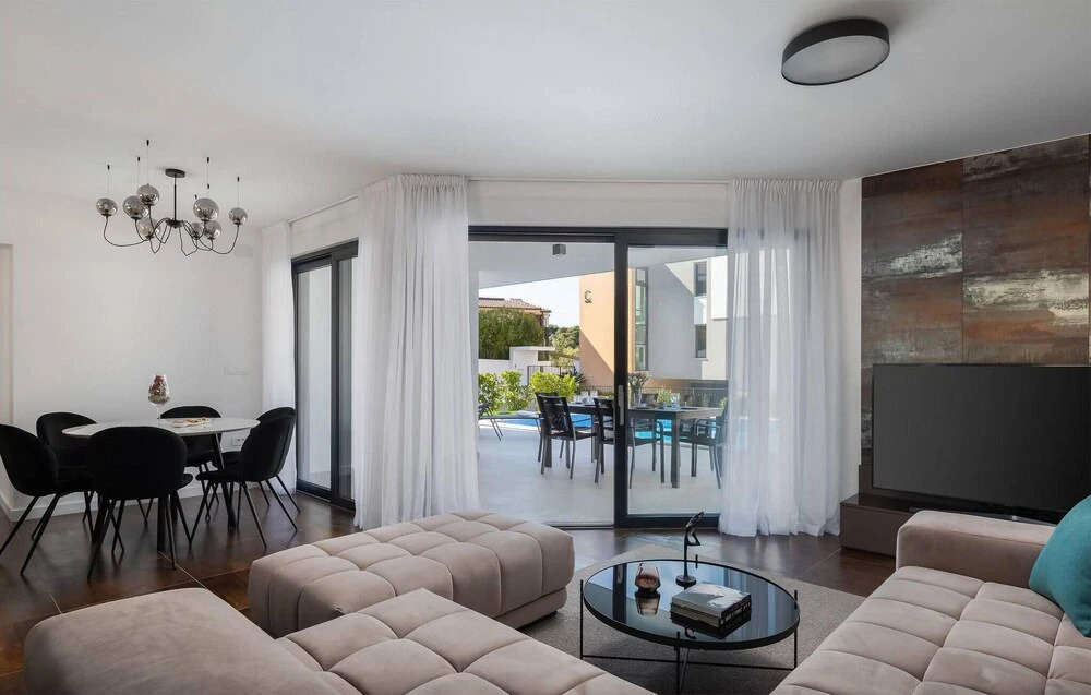 Gorgeous Home In Zidarici