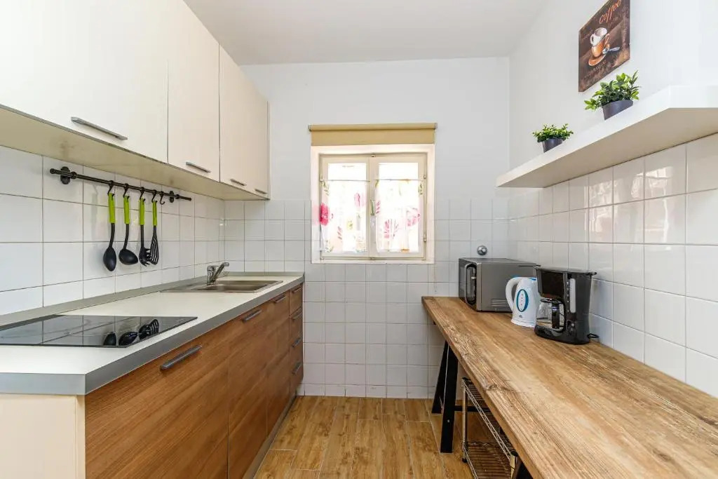 Al Mare Apartments