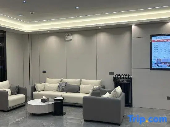 Yiduo Hotel