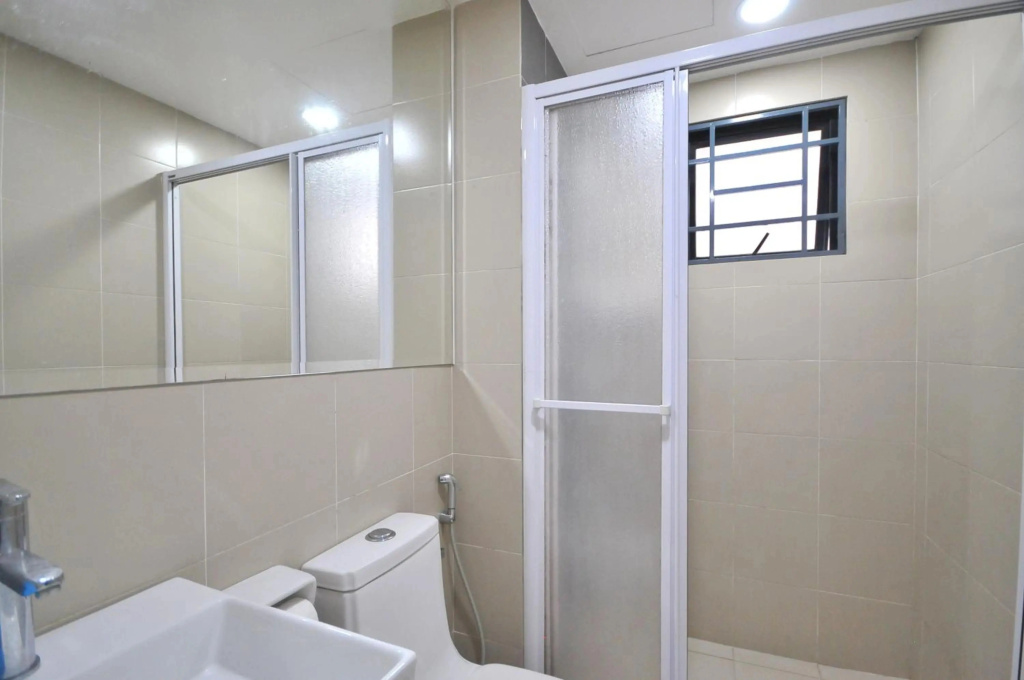 Rusnoor Homestay Alami Residensi 2-17-2