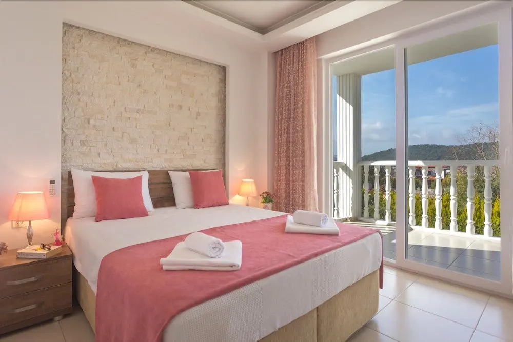 Villa White