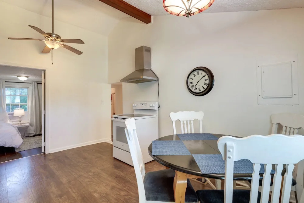 Historic Lawrenceville Home: 32 Mi to Atlanta!