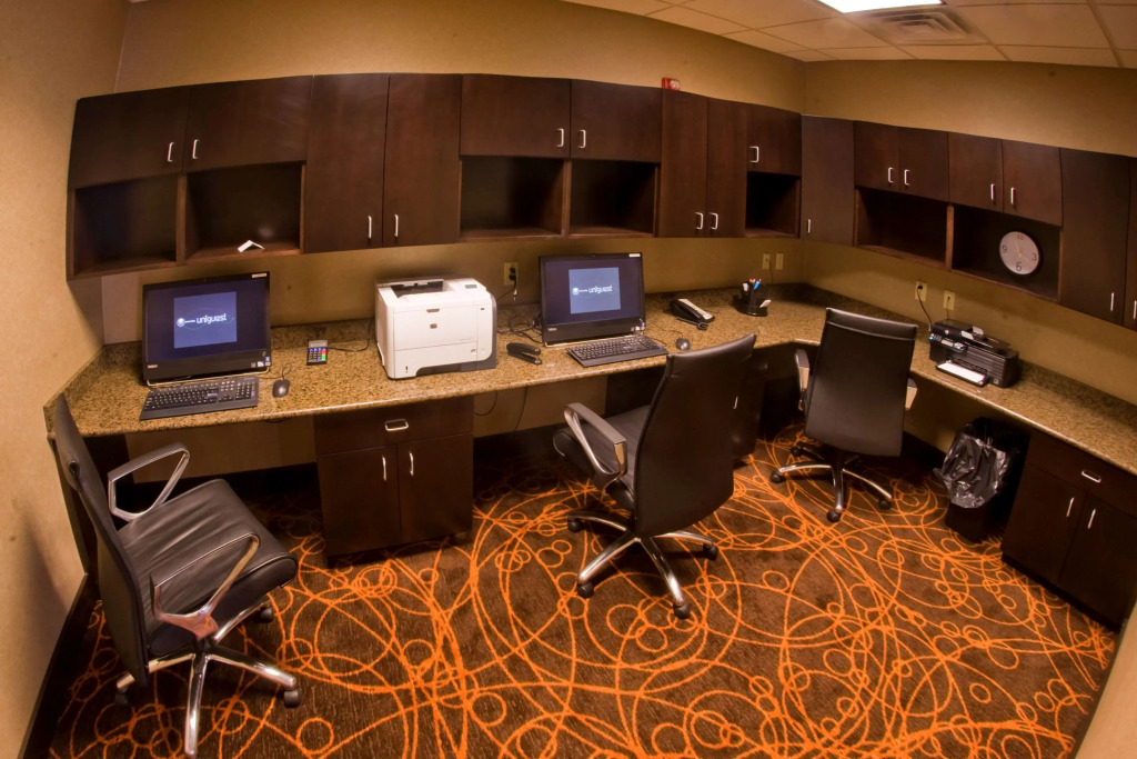 Hampton Inn Evansville Airport