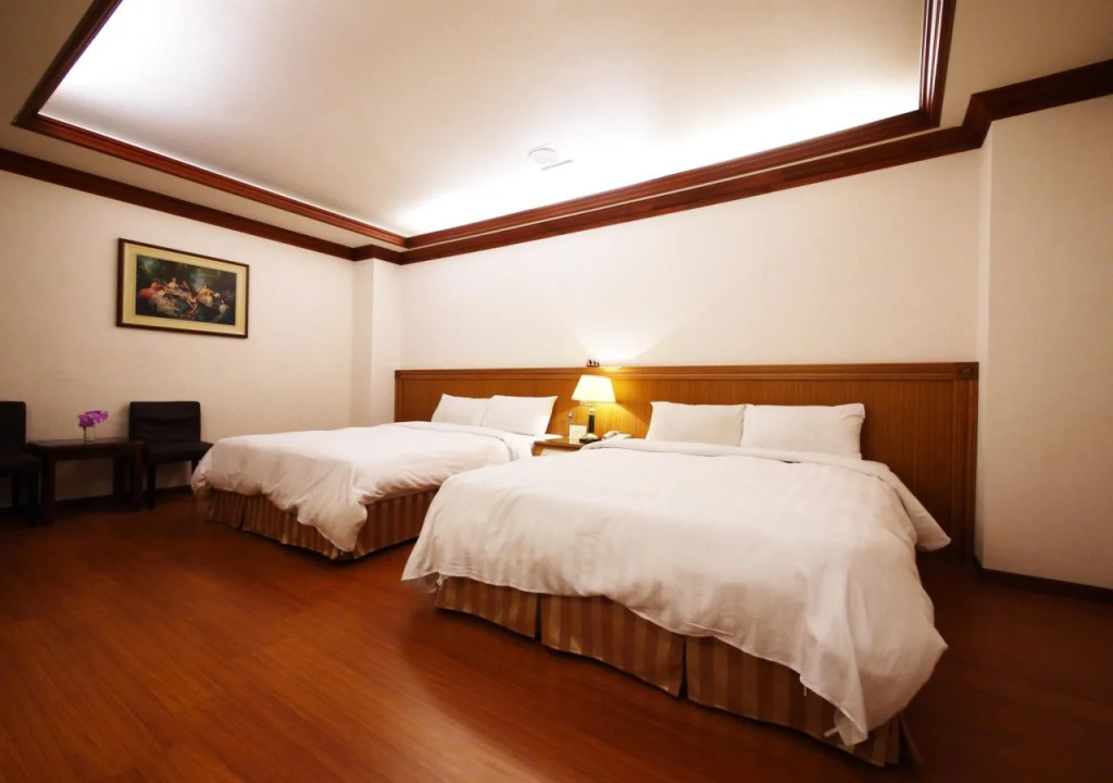 Emperor Hotel