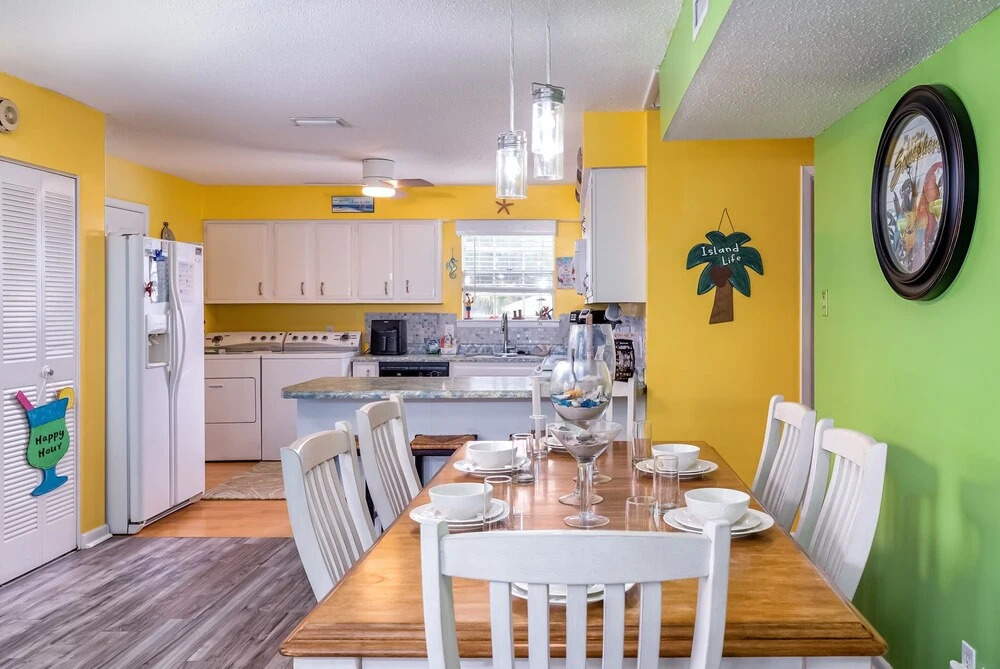 Bikinis & Martinis - Great East End Location - Swimming Pool And Boardwalk Access 3 Bedroom Condo by Redawning