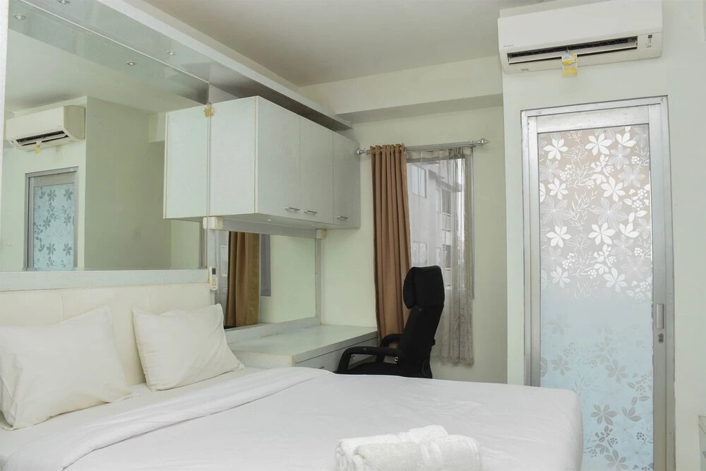 Good Deal Studio Room At Pakubuwono Terrace Apartment