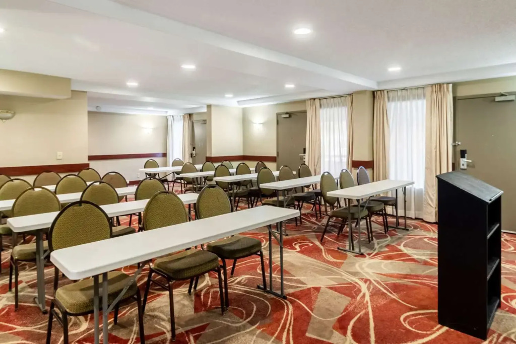 Quality Inn Milwaukee/Brookfield