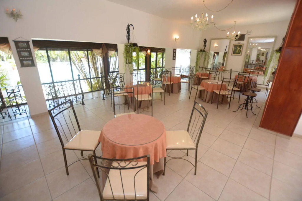 Biazi Paradise Hotel