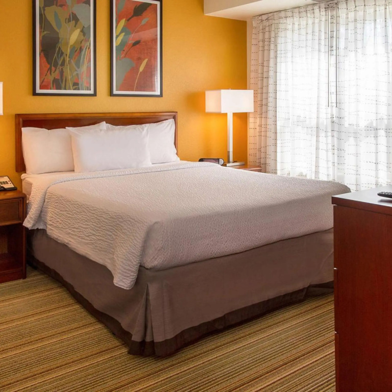 Sonesta ES Suites Charlottesville University