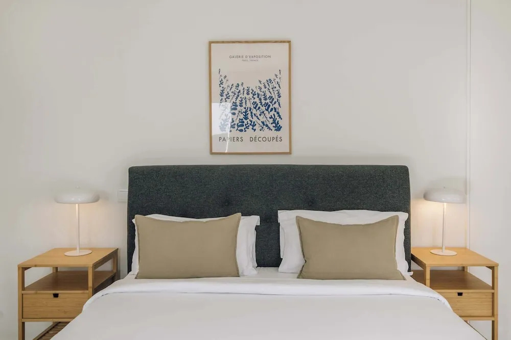 Lisbon Oriente Suites by Olala Homes