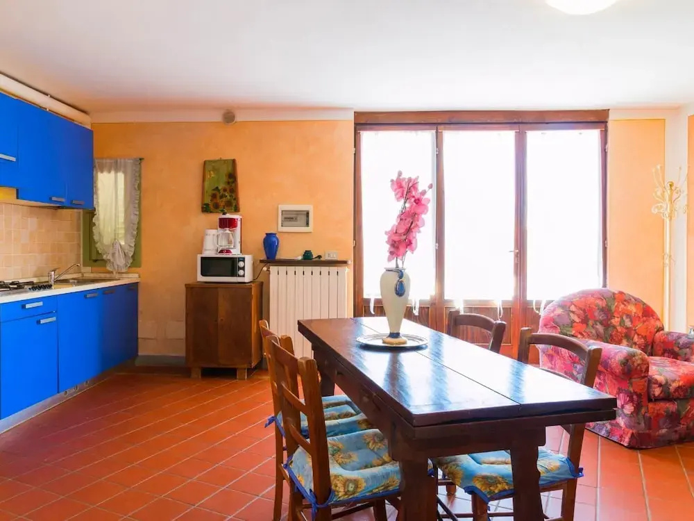 Bright Farmhouse in Montecatini Terme With Swimming Pool