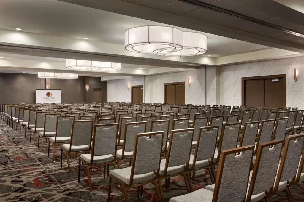 Doubletree by Hilton Toronto Airport, ON